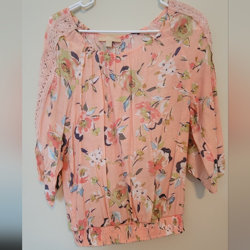 Hope and Harlow top